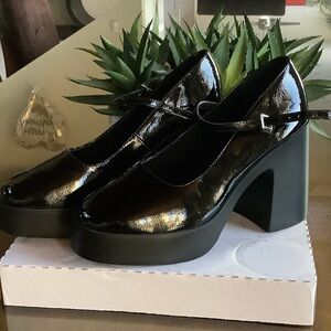 Black Patent Leather Platform Mary Jane Shoes